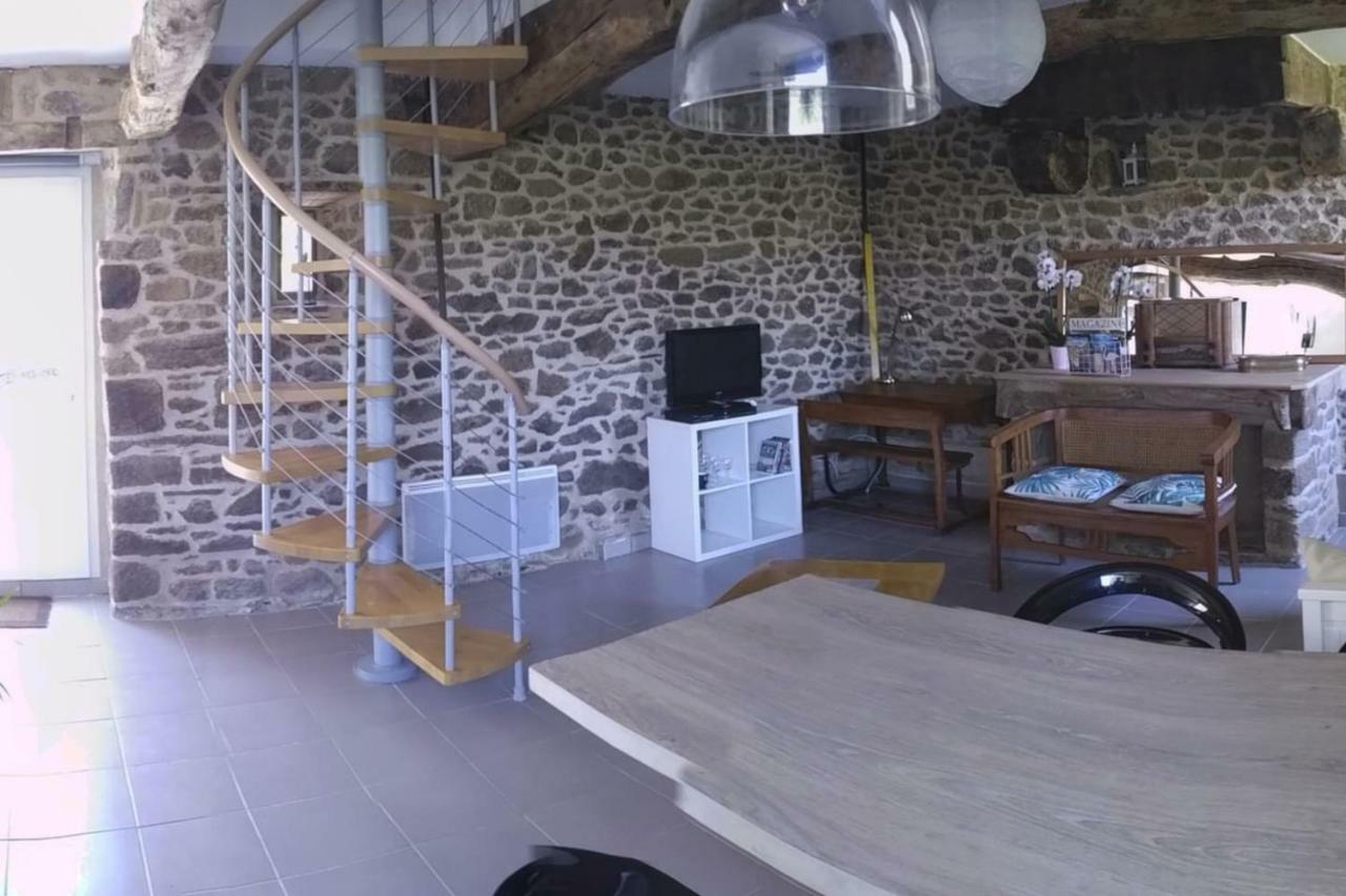Gite Le Valet, T2 Classe 3 Etoiles, Entre Rennes Et Saint-Malo La Chapelle-aux-Filtzmeens ภายนอก รูปภาพ